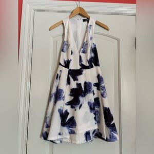 LULU’S White and Blue Floral Formal Sleeveless Dress. Size XS.